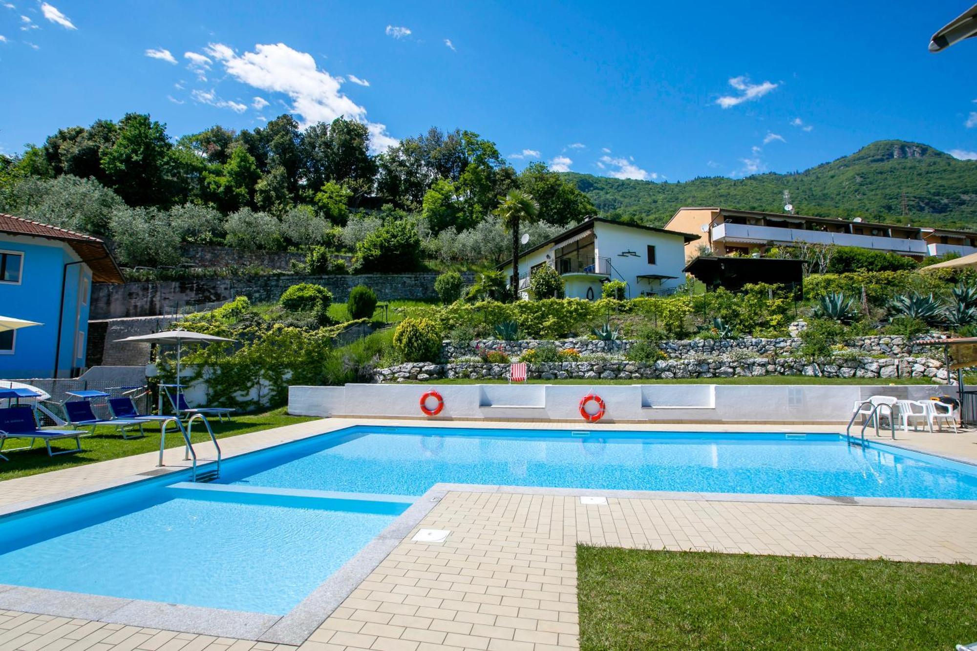 Residence Christina Due Laghi - Happy Rentals Tenno Esterno foto